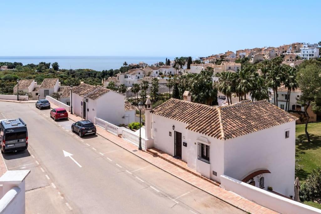Oasis 16 Nerja Exterior foto